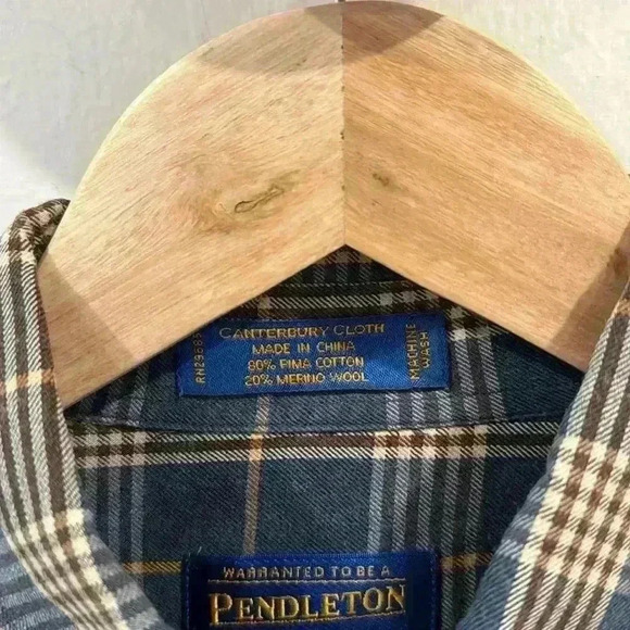 Pendleton Men’s Canterbury Cloth Pima Cotton Wool Blend Button Down Shirt Size M - Picture 6 of 6